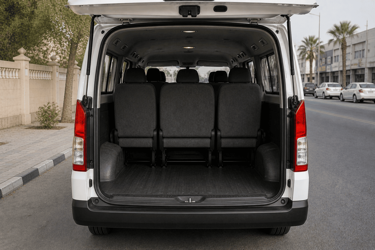 Toyota Hiace Trunk